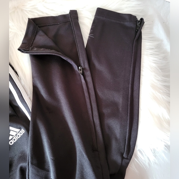 Adidas Kids Black Track Pants, Size Small  (28) - Picture 7 of 8
